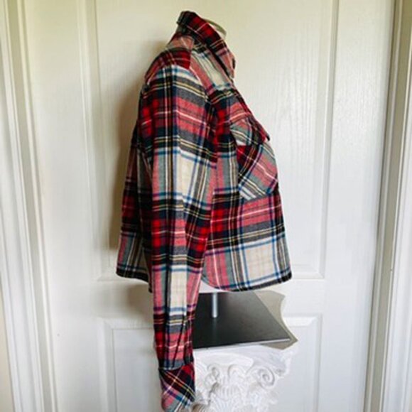 Gap Cropped Plaid Flannel Long Sleeve Shirt - Picture 5 of 16